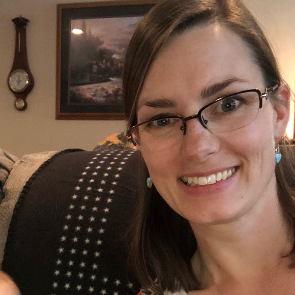 Meet your Posher, Ddanielle - Picture 1 of 1